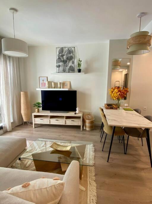 Nuevo Moderno Apartamento De Lujo Seville Ngoại thất bức ảnh