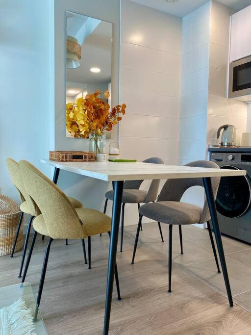 Nuevo Moderno Apartamento De Lujo Seville Ngoại thất bức ảnh
